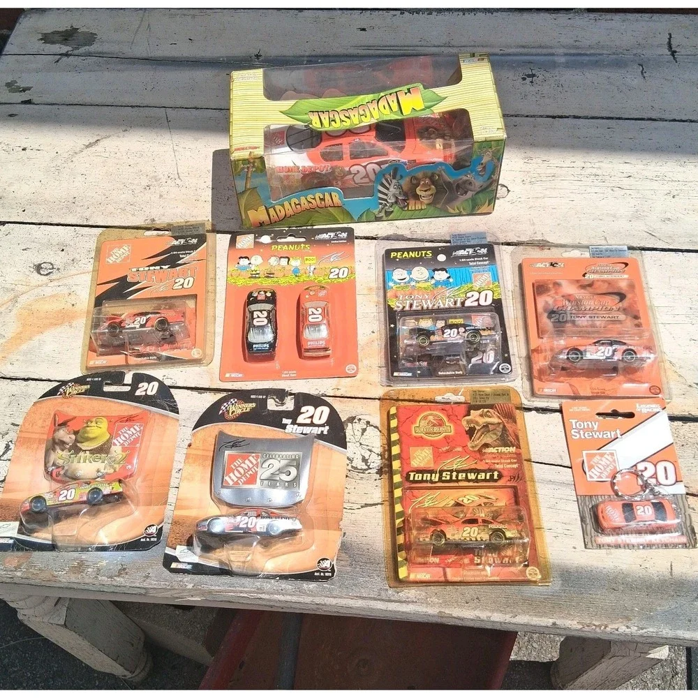 Tony Stewart 20 Home Depot NASCAR Diecast Lot Madagascar 1:24 Shrek 2 Peanuts...